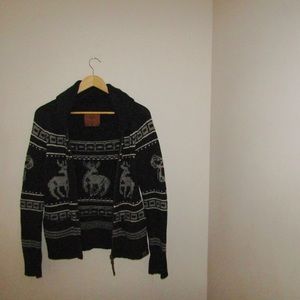 100% lambs wool TNA sweater